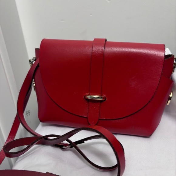 Red Leather bag - Picture 2 of 7